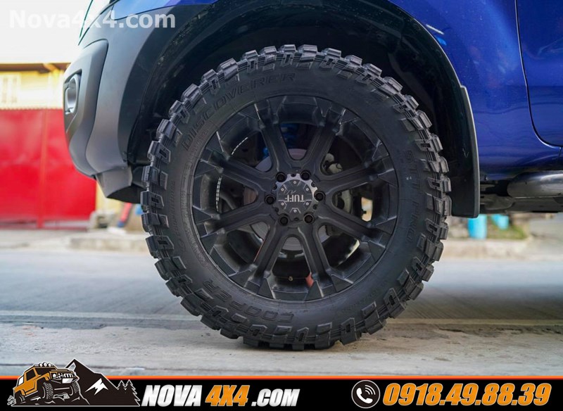 Hình ảnh xe dòng xe Colorado 2019 độ mâm Fuel và lốp độ chính hãng USA cực đẳng cấp