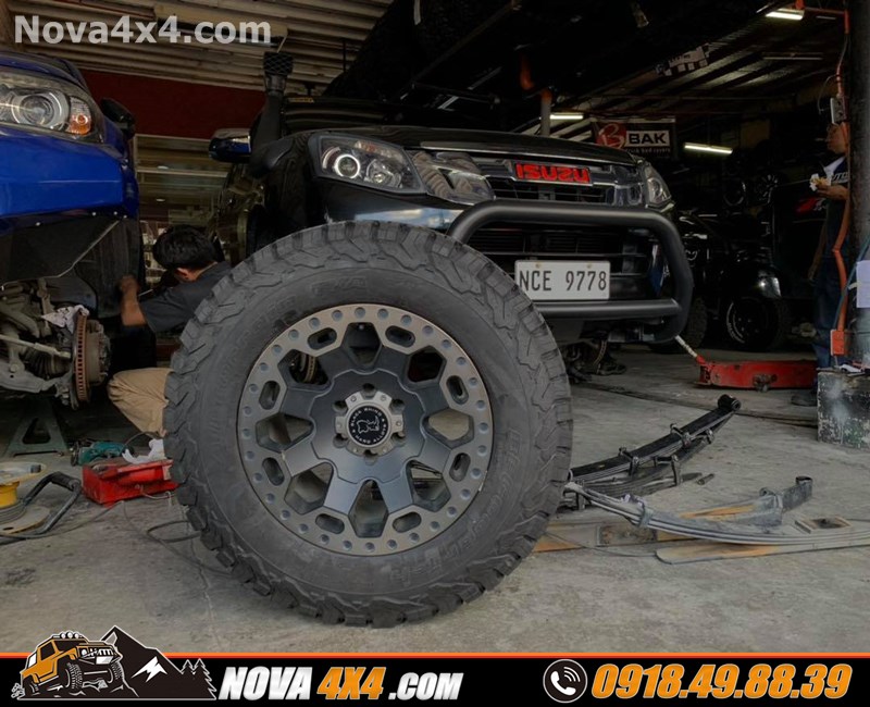 Hình ảnh xe bán tải Chevrolet Colorado 2018 2019 2020 thay mâm Rhino và lốp độ chính hãng USA cực đỉnh