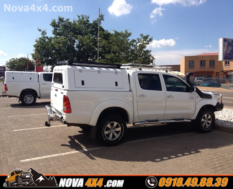 Nắp thùng xe bán tải CarryBoy Topflip danh cho Ford Ranger Wildtrak Colorado đang được ưa chuộng trên thị trường