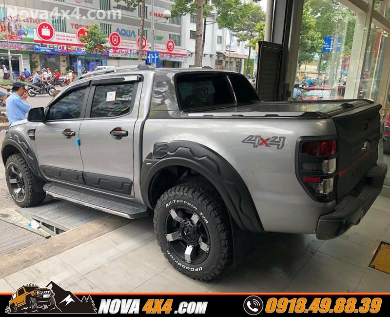 Nắp thùng xe bán tải CarryBoy KSC danh cho Ford Ranger Wildtrak Triton đang được ưa chuộng trên thị trường