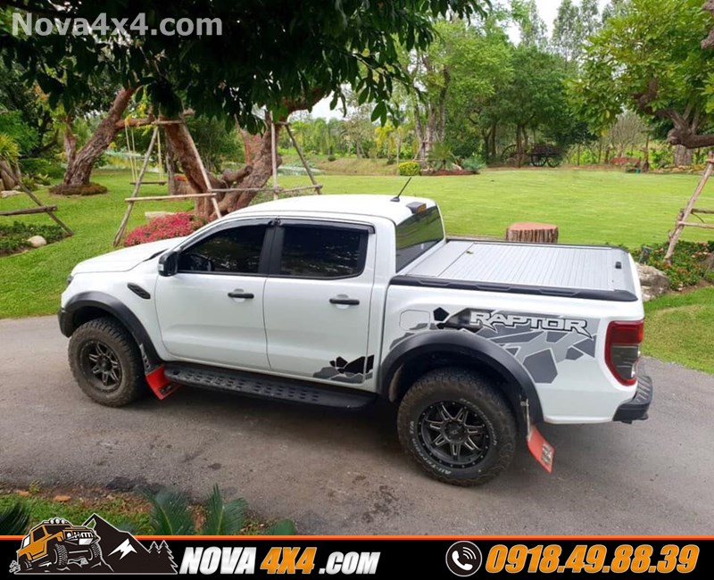 Nắp thùng xe bán tải CarryBoy KSC danh cho Ford Ranger Wildtrak Dmax đang được ưa chuộng trên thị trường