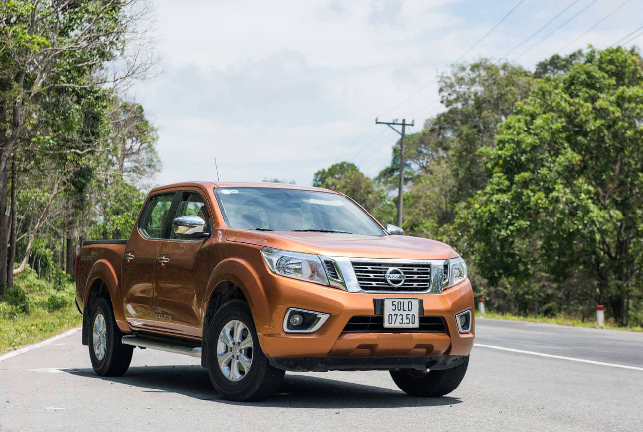 nissan navara 2019